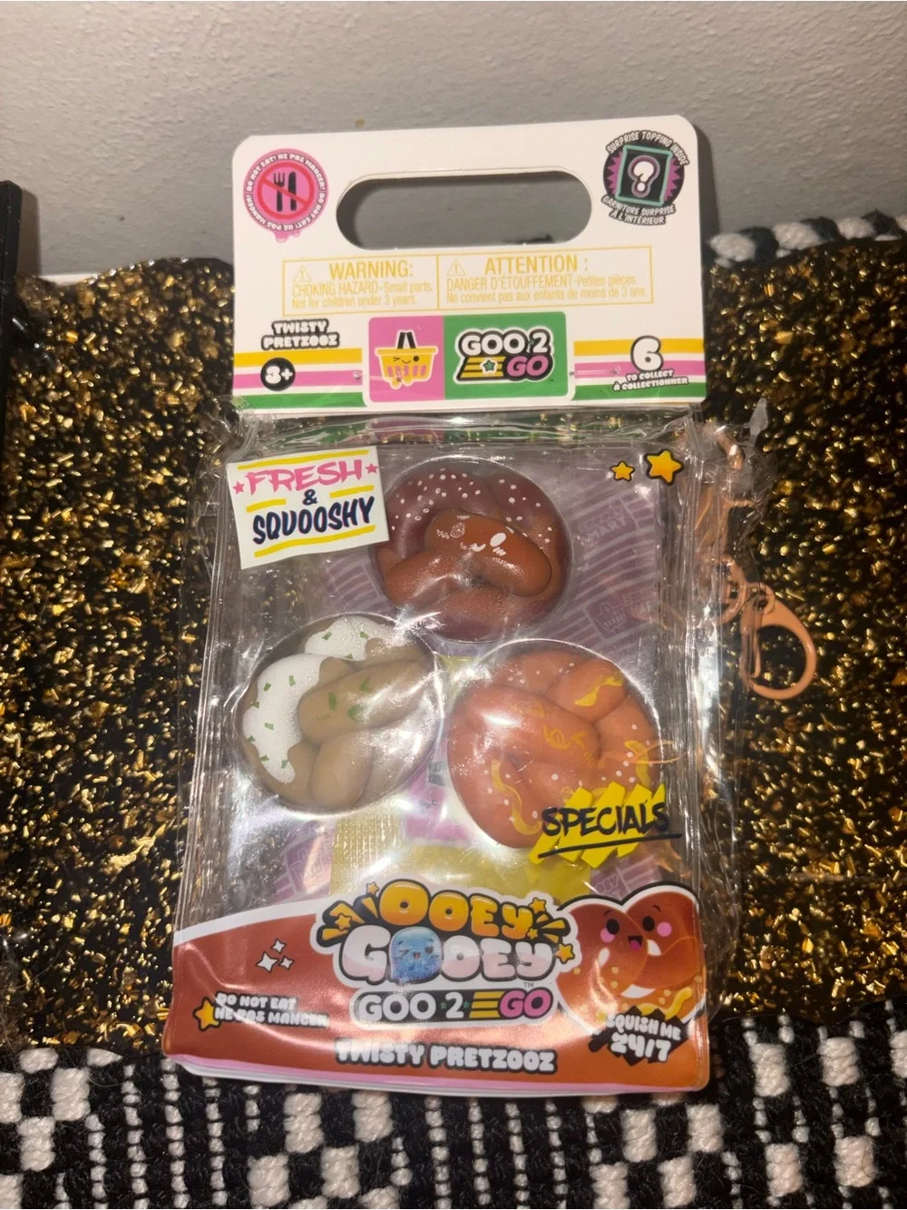 Ooey Gooey Goo 2 Go Twisty Pretzooz Squishy Toy Set - Brown & Tan